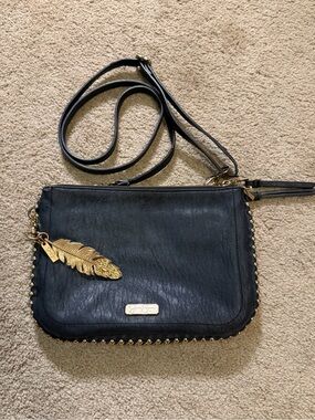 Jessica Simpson black Camille crossbody studded bag gold tone feather charm